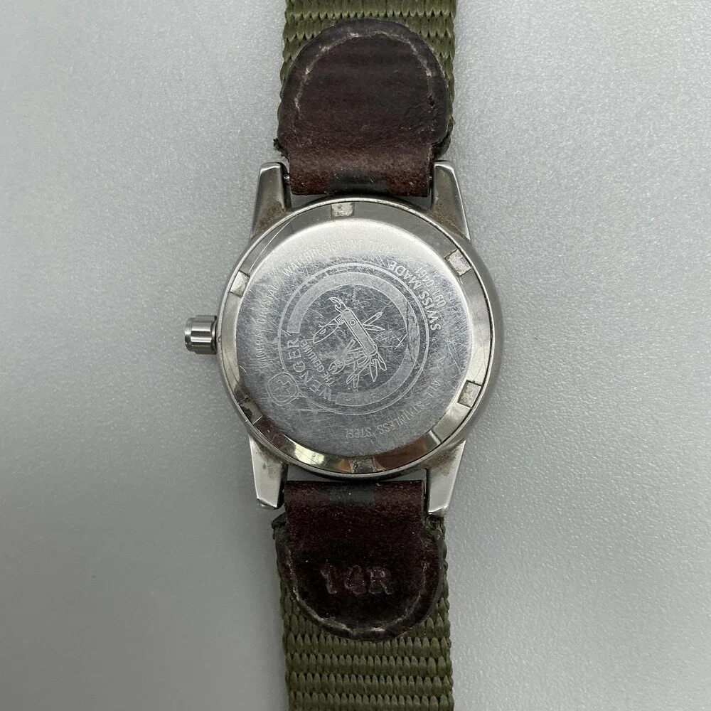 Wenger SMT Design Womens Watch 28mm Green Leather Nylon Day Date New Battery